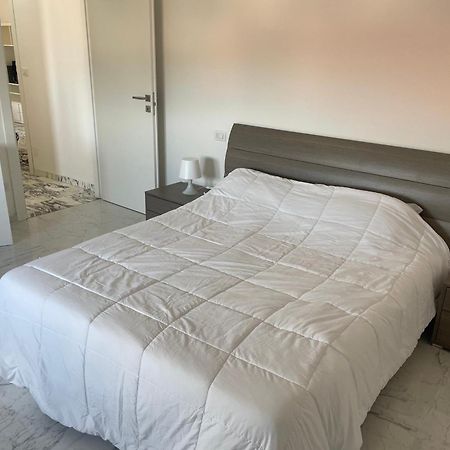 Attico Marsiglie Hotell Casal Fiumanese Exteriör bild