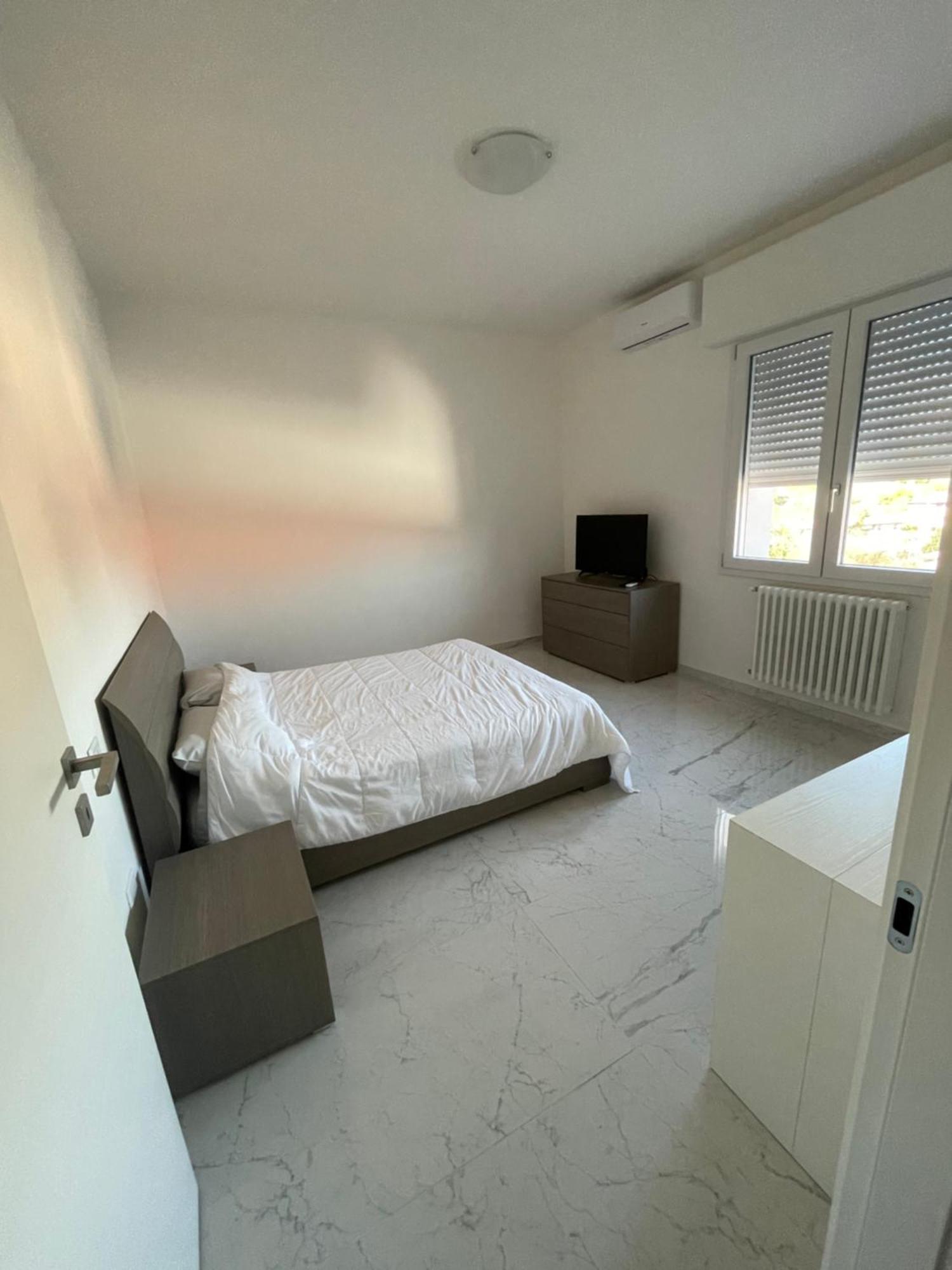 Attico Marsiglie Hotell Casal Fiumanese Exteriör bild